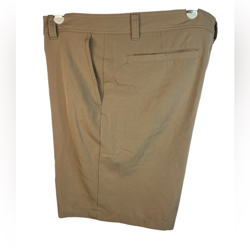 Magellan Outdoors Fish Gear Tan Shorts Men’s 38W